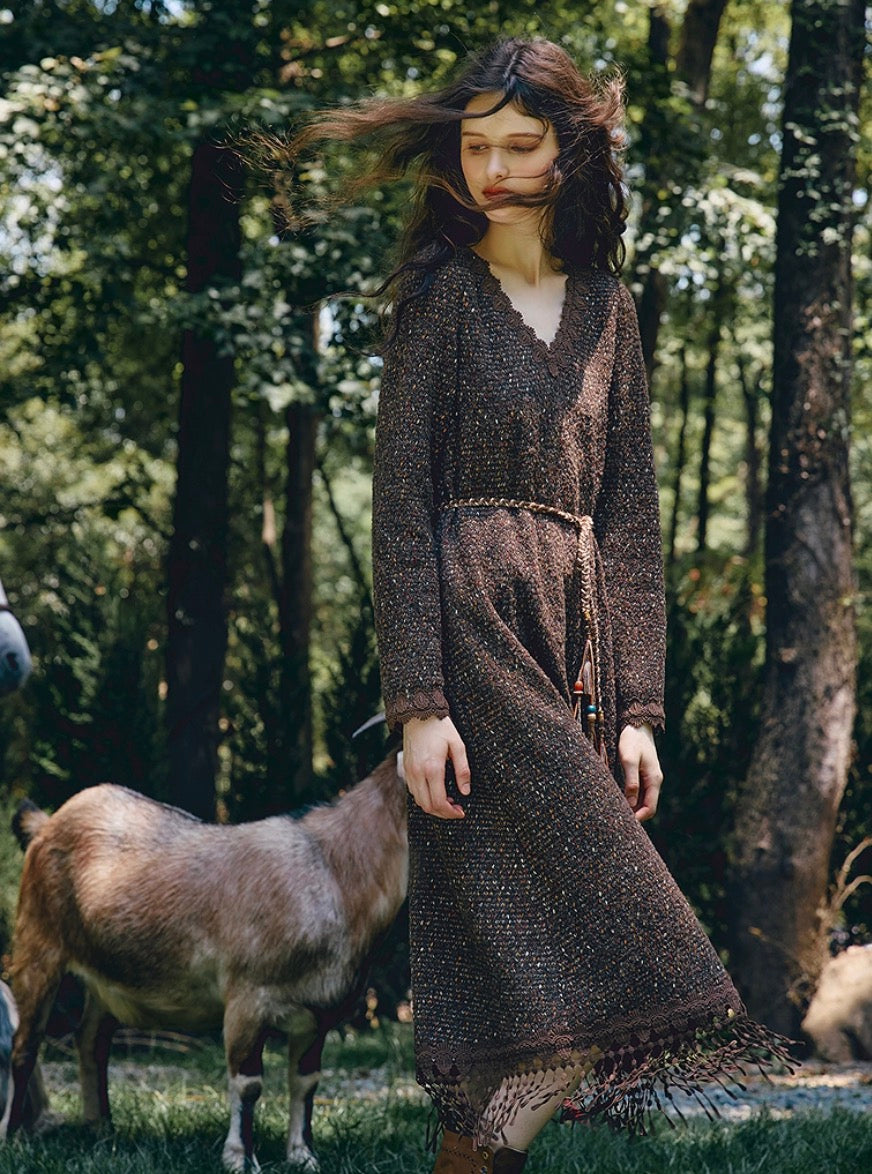 Elegant Wool Lace Patchwork V-Neck Maxi Dress with Tassel Hem