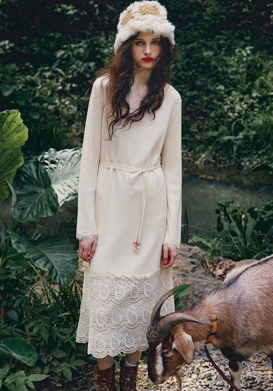 Romantic Ivory Lace Patchwork V-Neck Maxi Dress